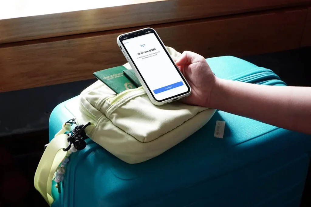 How to activate a Budapest eSIM on your mobile phone